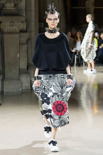 Look 42